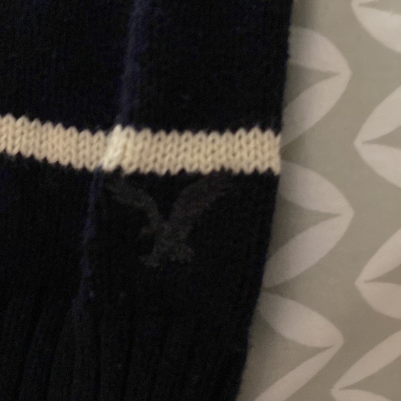 American Eagle Outfitters sweater - Picture 8 of 10